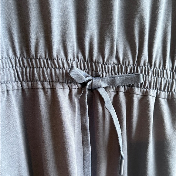 Sleeveless Navy Midi Dress with Drawstring Waist - Picture 2 of 3